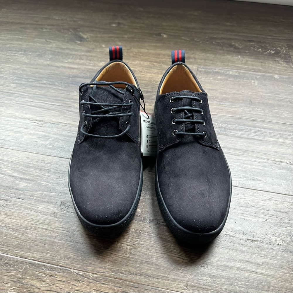 Men's Black Lace-Up Shoes